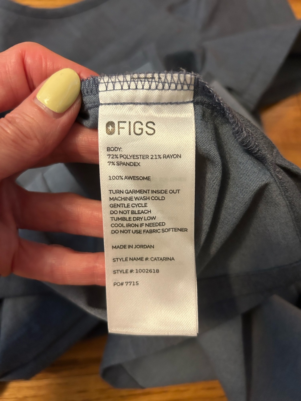 Figs Catarina One-Pocket Heather Denim Scrub Top - Picture 3 of 7
